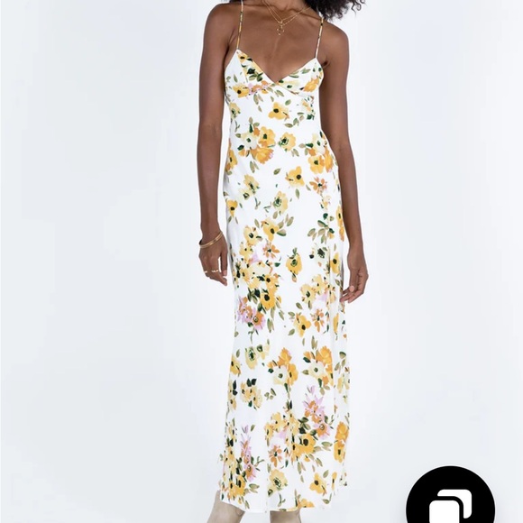 Princess Polly Floral Maxi Dress - Picture 3 of 11
